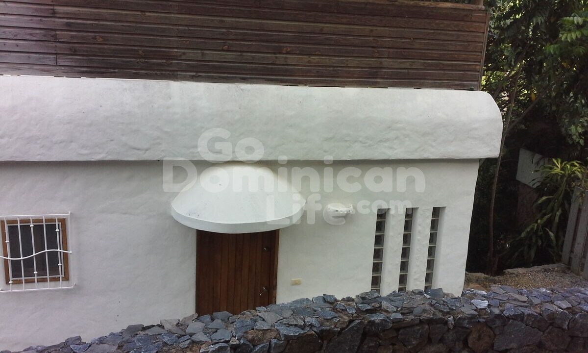 VILLA-FORSALE-2