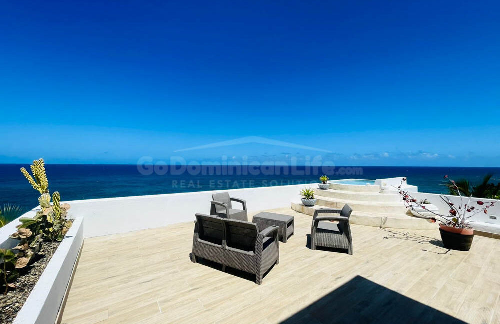 caribbean-wonder-beachfront-modern-condo-12