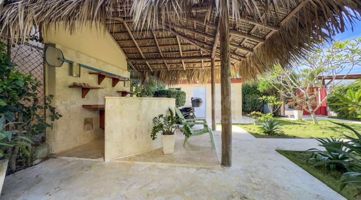 sosua-commercial-1building-4bed-10