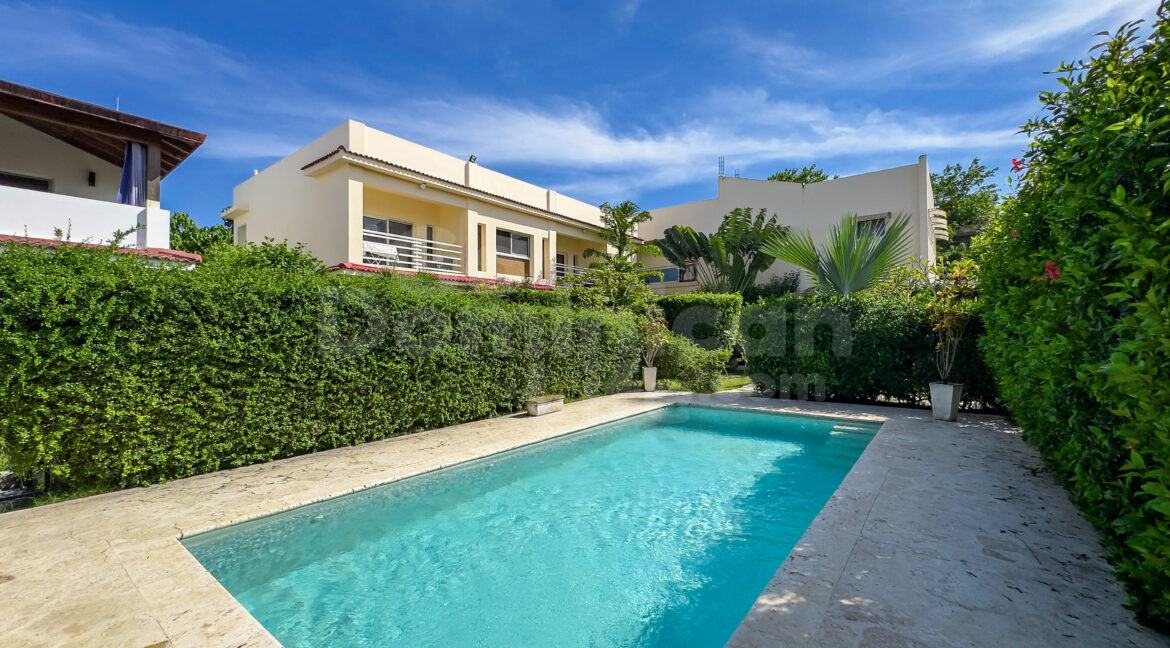 sosua-commercial-1building-4bed-6