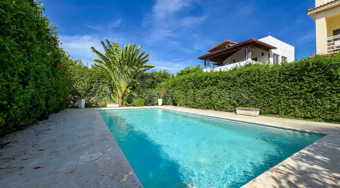 sosua-commercial-1building-4bed-7