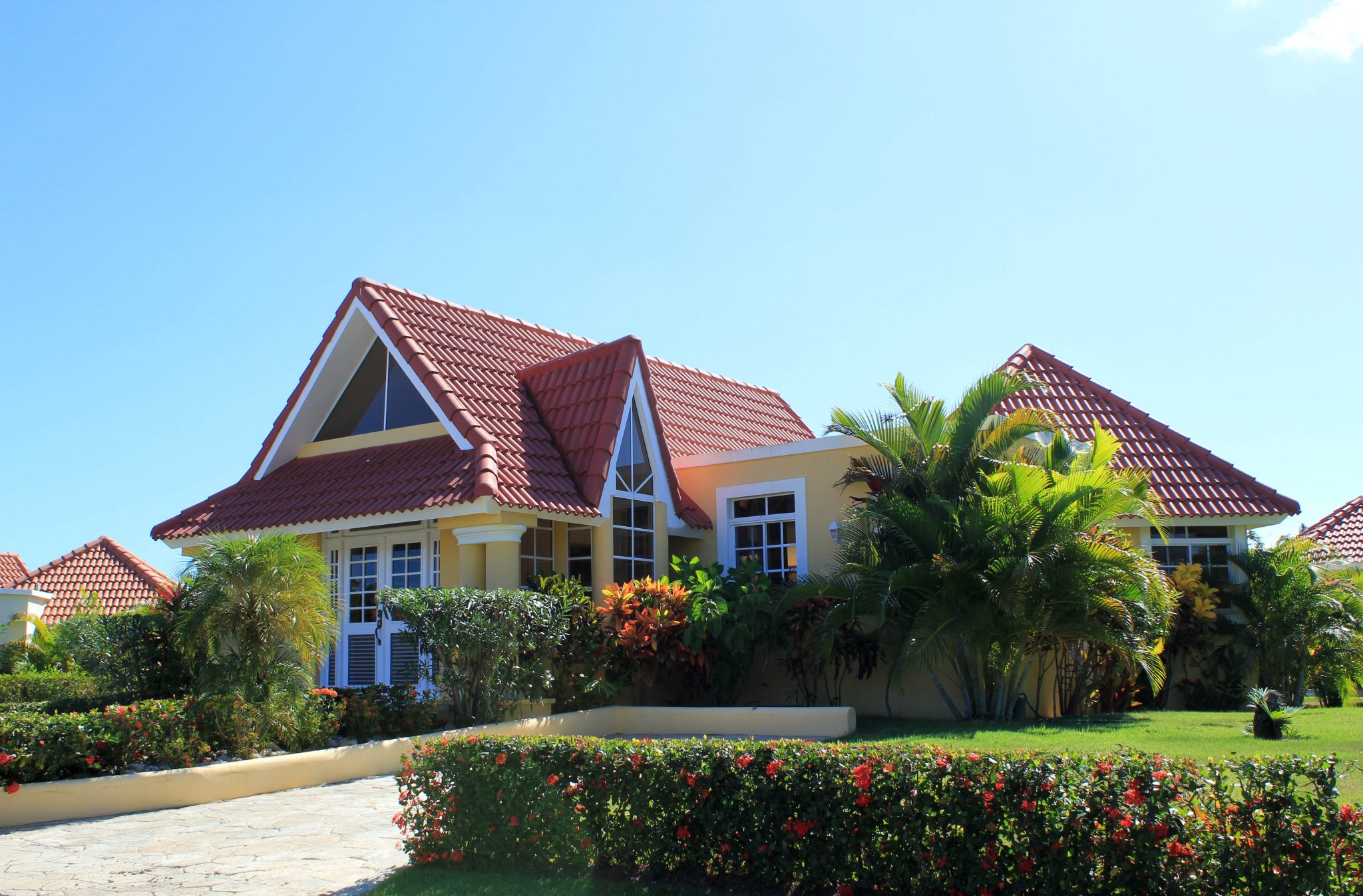Caribbean Home, 2 Master Suites, Large Terrace To Enjoy Outdoor Living
