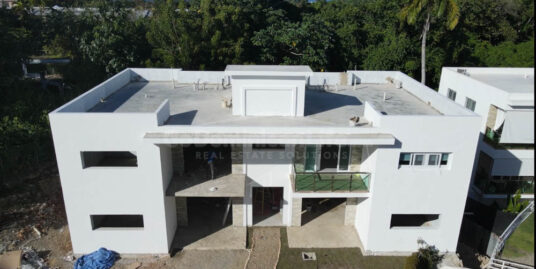 Cute Centrally-Located Condo near the Beach, C-III # 11