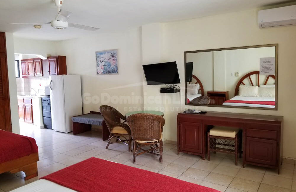 centrally-located-one-bedroom-apartment-in-sosua-2