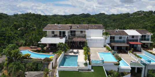 Exquisite Ocean View Retreat: 3 Bedroom Townhouse with Private Pool