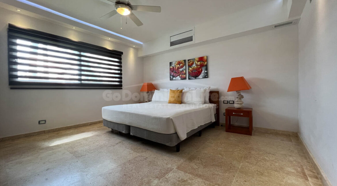 magnificent-4bedroom-beachfront-penthouse-in-las-terrenas-63 (45)