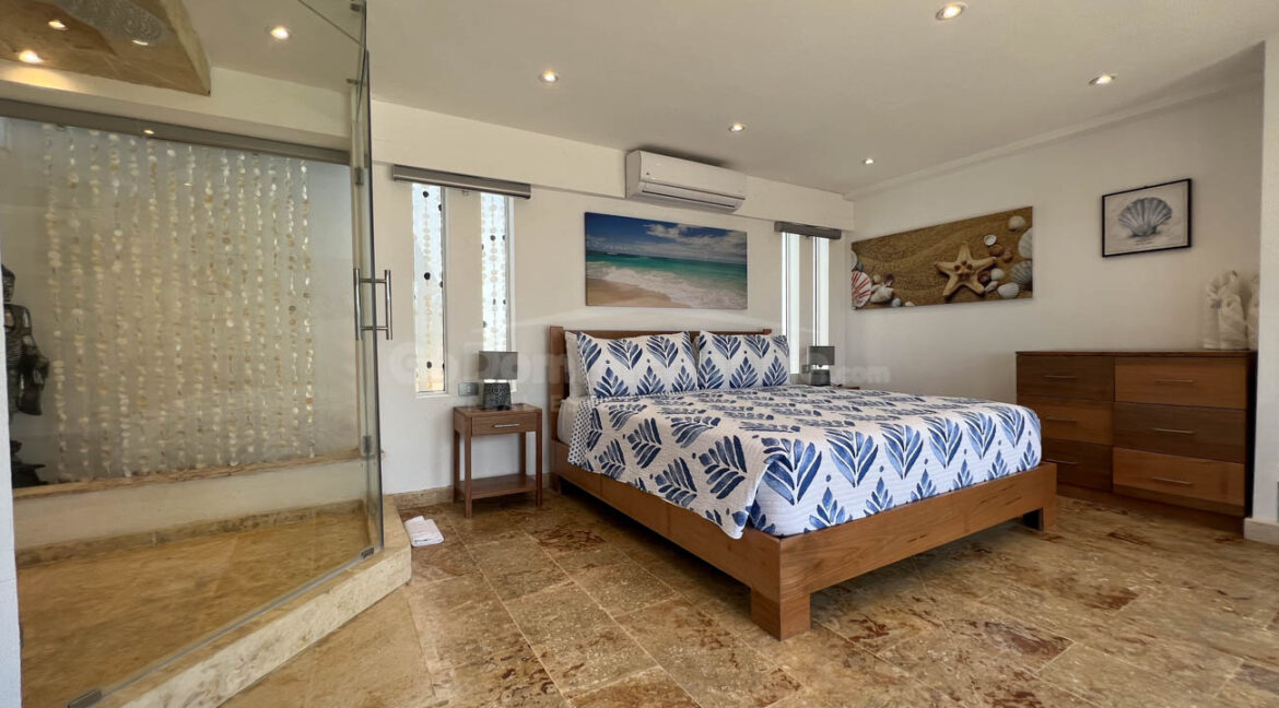 magnificent-4bedroom-beachfront-penthouse-in-las-terrenas-63 (9)