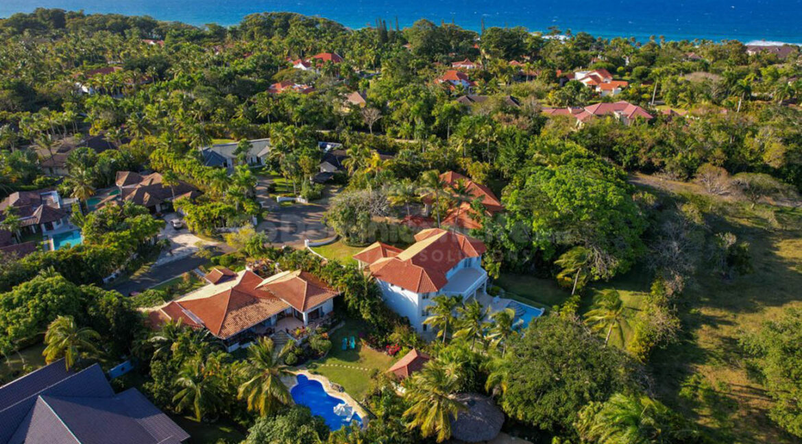 villa-balinese-tropical-garden-oasis-12