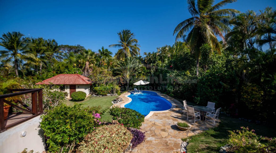 villa-balinese-tropical-garden-oasis-13