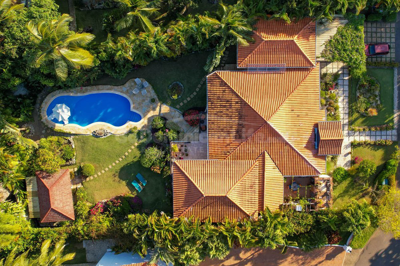 Villa Balinese – Tropical Garden Oasis