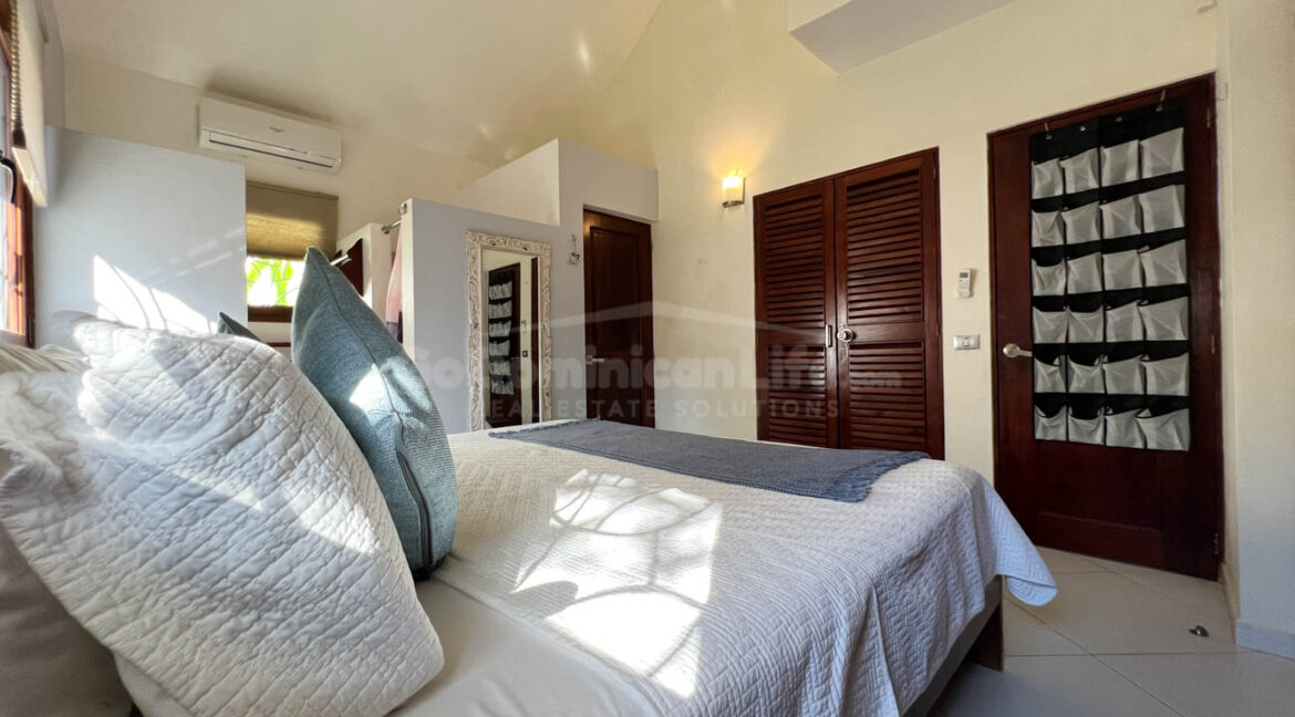 stunning-4-bedroom-vacation-villa-near-beach-in-las-terrenas-23