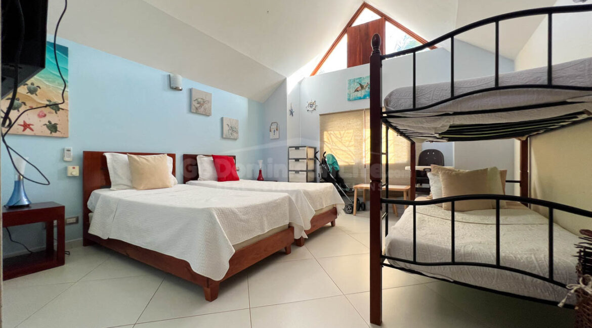 stunning-4-bedroom-vacation-villa-near-beach-in-las-terrenas-30