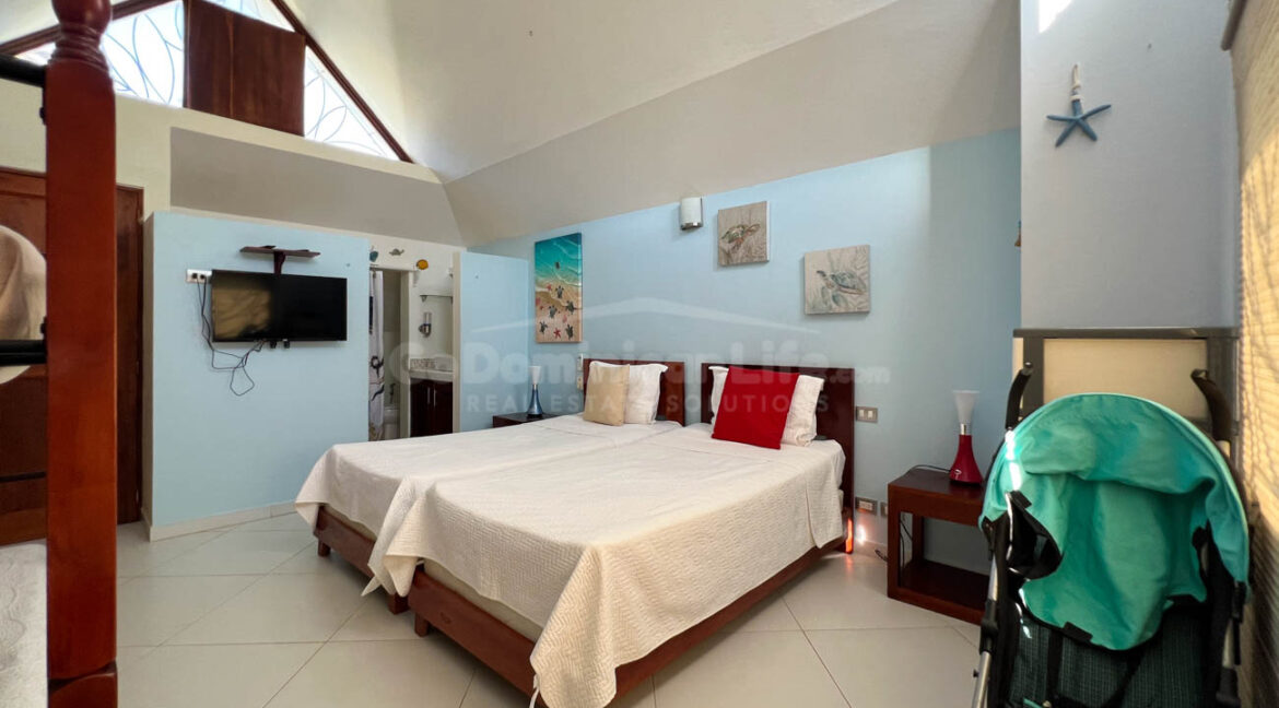 stunning-4-bedroom-vacation-villa-near-beach-in-las-terrenas-35