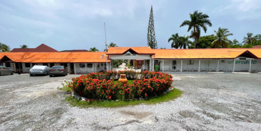 Tropical Retreat: Discover your Dream Villa in the Heart of Samana