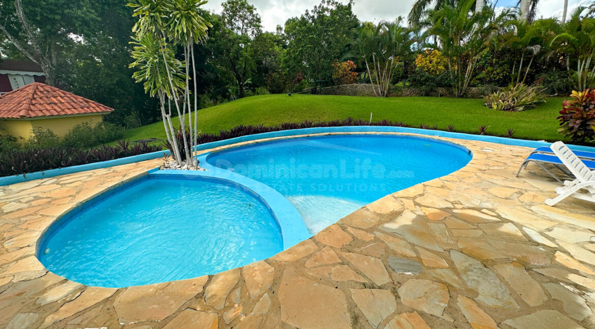 wonderful-property-in-a-exclusive-gated-community-sosua_-35