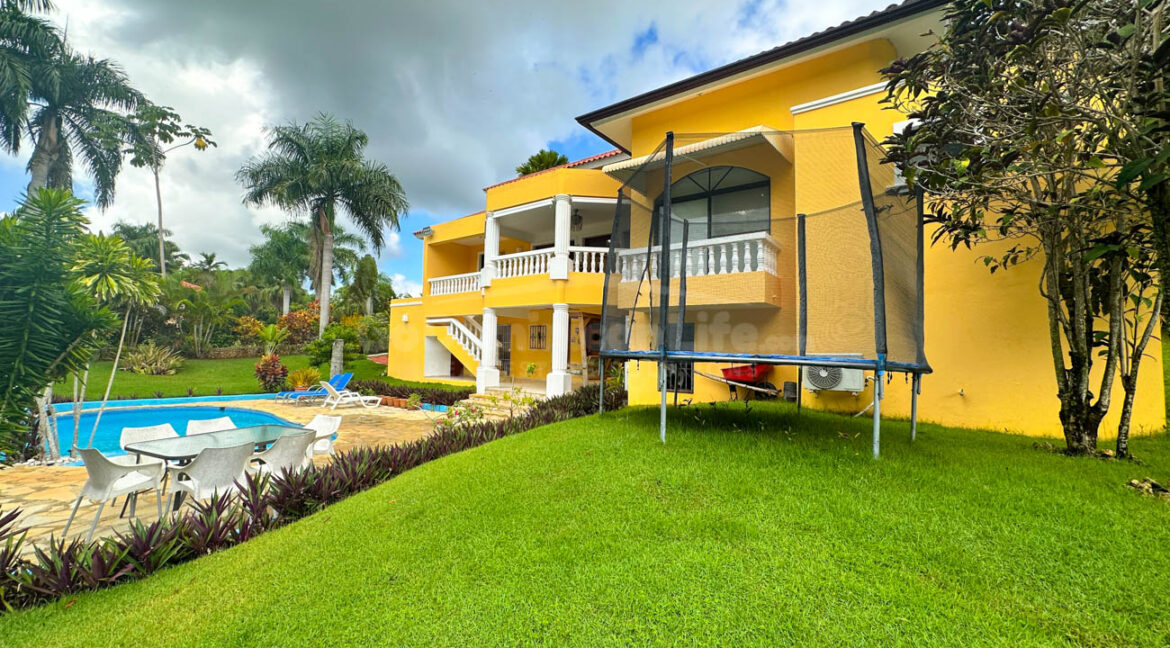 wonderful-property-in-a-exclusive-gated-community-sosua_-41