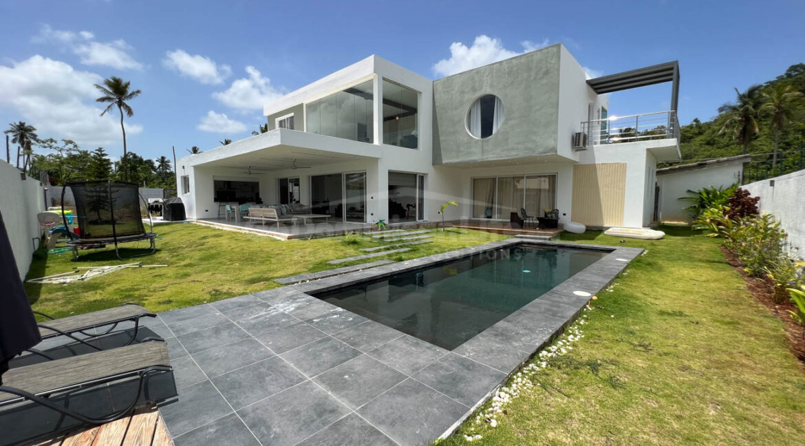 exquisite-4-bedroom-villa-with-private-pool-in-las-terrenas-35