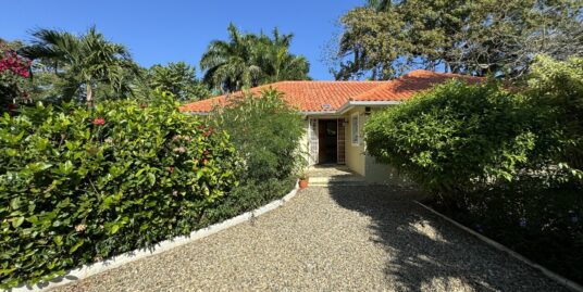 Enchanting Oasis: Exclusive 2-Bedroom Villa with Separate Bungalow