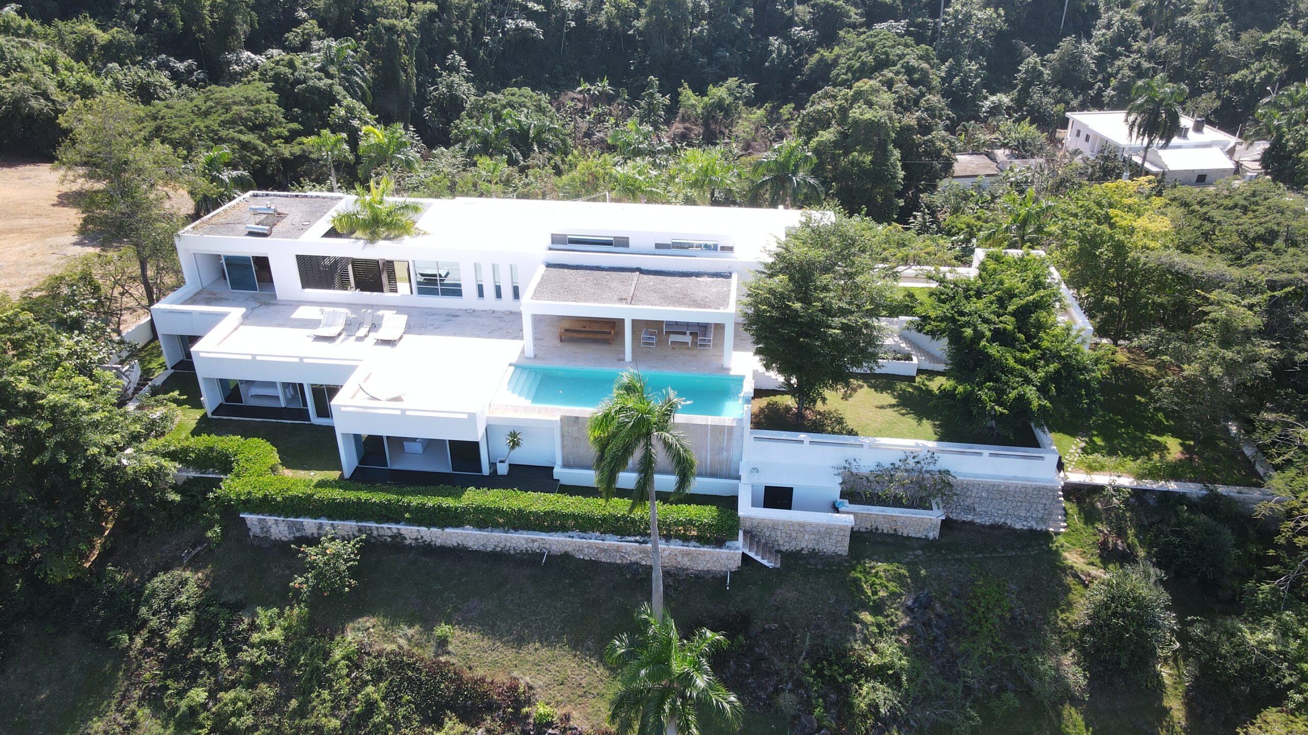 Luxurious Coastal Haven With Ocean-View Villa in an Exclusive Residence In Las Terrenas
