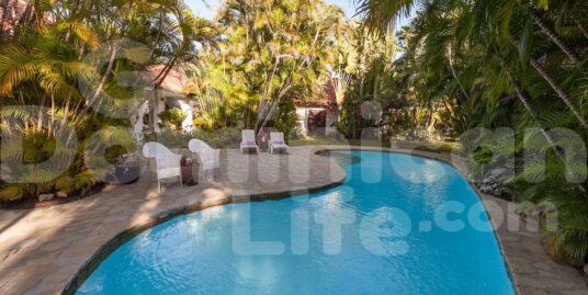 Charming Coastal Caribbean Villa with Lush Gardens, Pool, and Ocean Views – Ideal for Year-Round Living or Rental Investment!