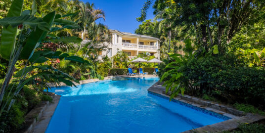 Condo in a Prime Location – Rare Opportunity!