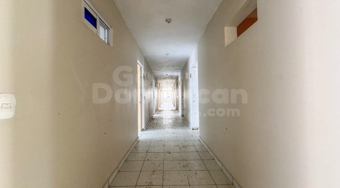 cabarete-commercial-1800m2-14