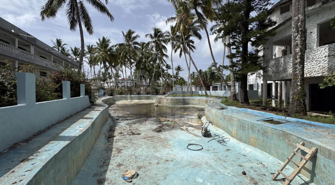 cabarete-commercial-1800m2-18