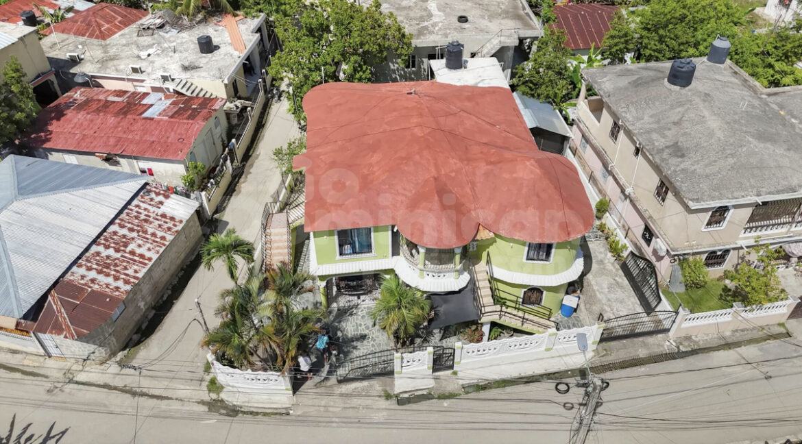 sabaneta-commercial-9bed-1