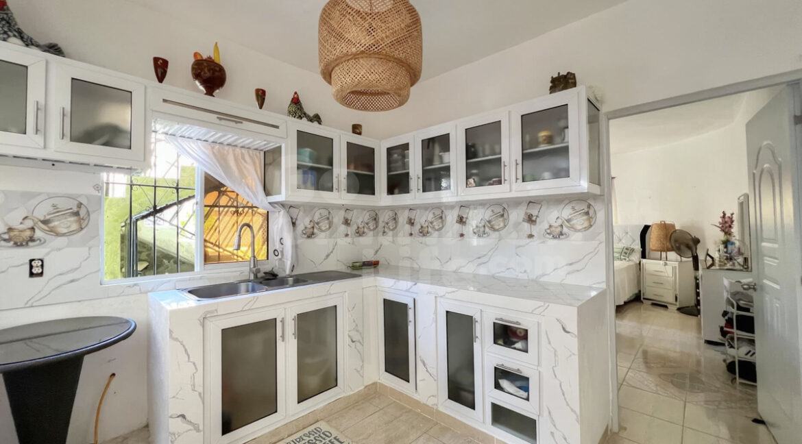 sabaneta-commercial-9bed-15