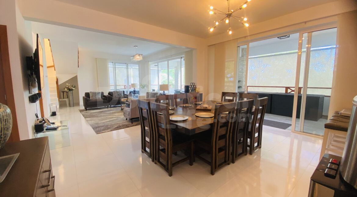 lasterrenas-condo-3bed-1
