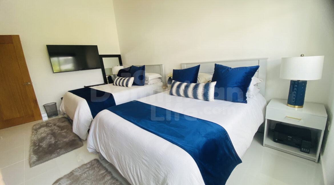 lasterrenas-condo-3bed-19