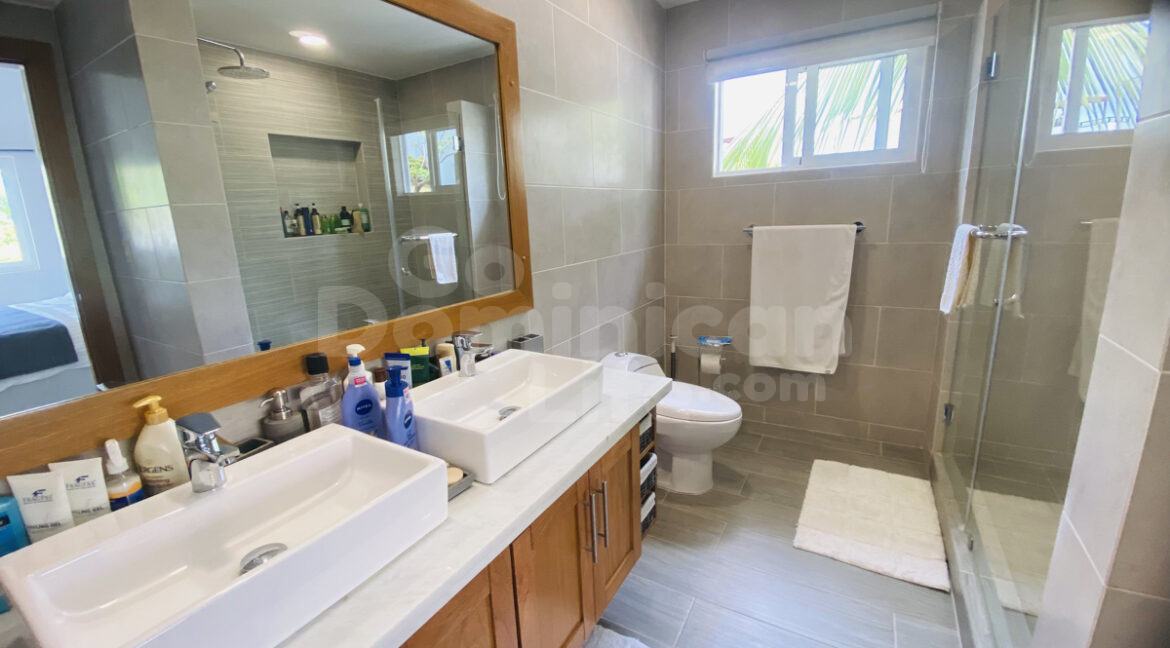 lasterrenas-condo-3bed-23