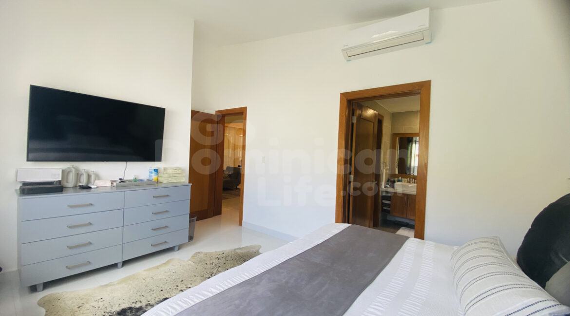 lasterrenas-condo-3bed-26