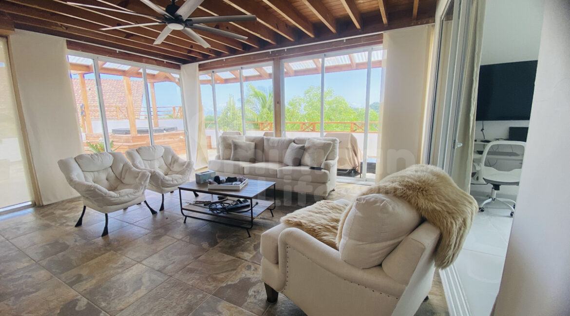 lasterrenas-condo-3bed-29