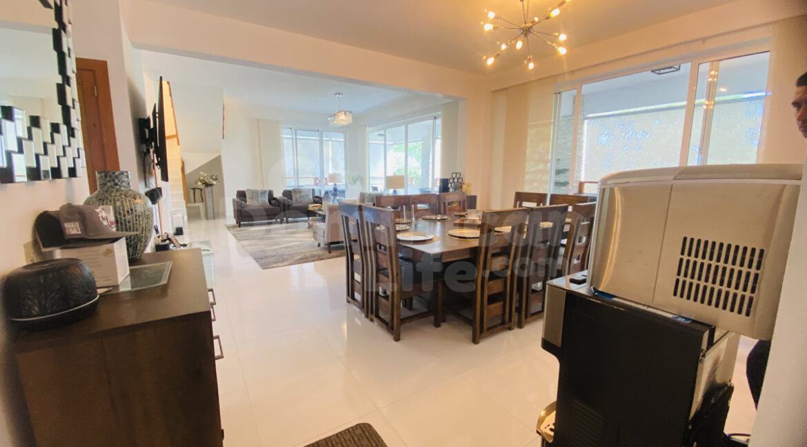 lasterrenas-condo-3bed-3