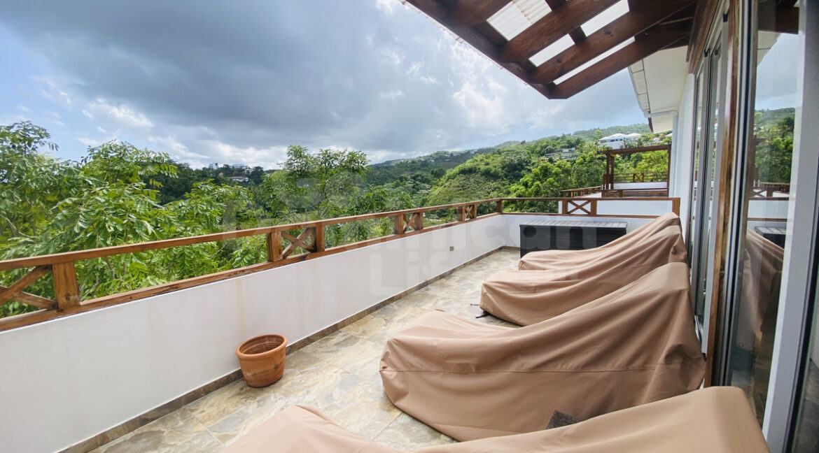 lasterrenas-condo-3bed-40