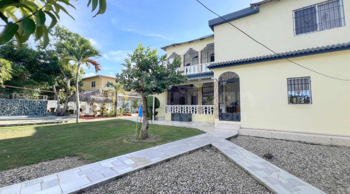 sabaneta-villa-6bed-17