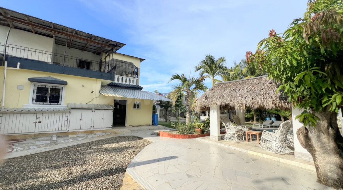 sabaneta-villa-6bed-36