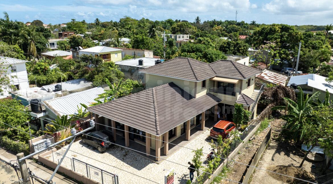 cabarete-commercial-386m2-1