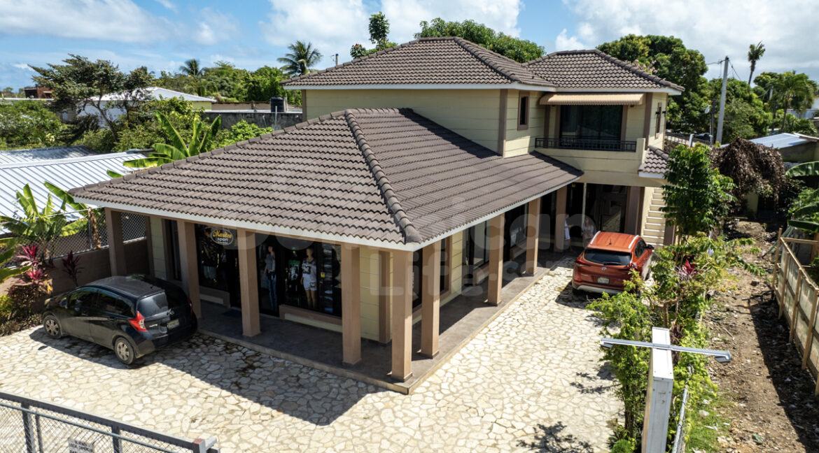 cabarete-commercial-386m2-4