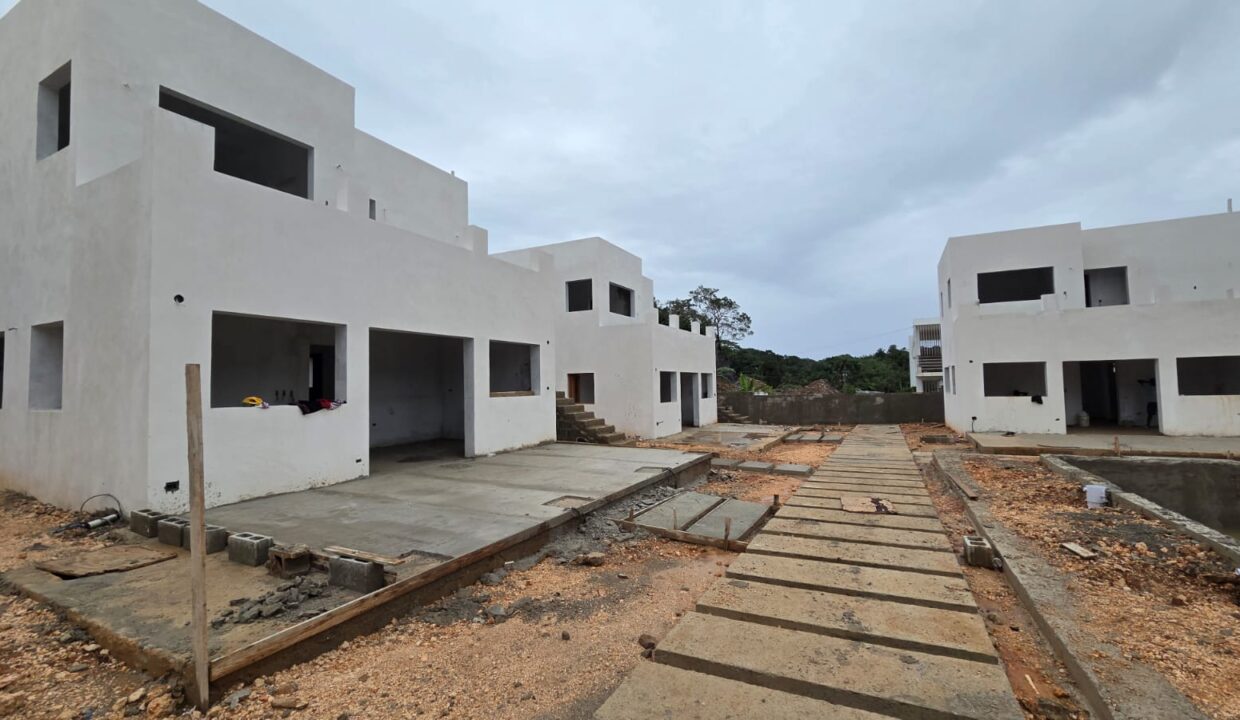 lasterrenas-3-bed-villas-construction-update (3)